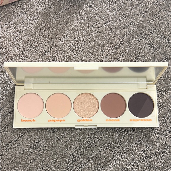 Other - Neutral Eyeshadow Palette with Gold and Brown Shades